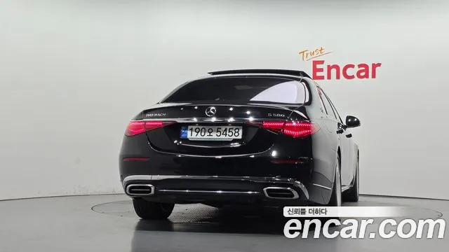 Mercedes-Benz S-Class — Фото автомобиля 3