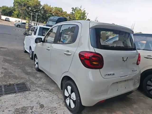 Wuling Hongguang Mini EV — Фото автомобиля 4