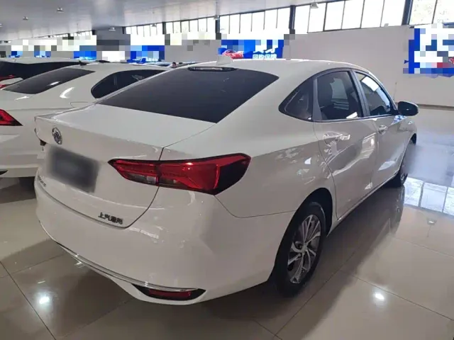 Buick Verano — Фото автомобиля 6