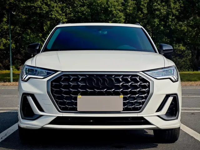 Audi Q3 — Фото автомобиля 2