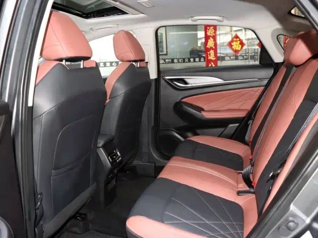 Changan Eado — Фото автомобиля 10