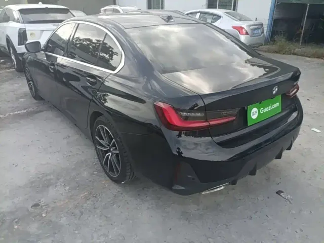 BMW 3 Series — Фото автомобиля 4