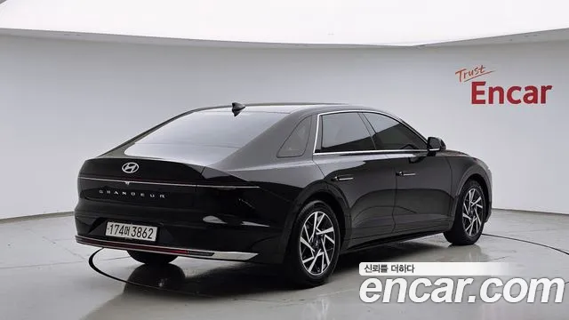 Hyundai Grandeur Grandeur (GN7) 2.5 Бензин 2WD — Фото автомобиля 2