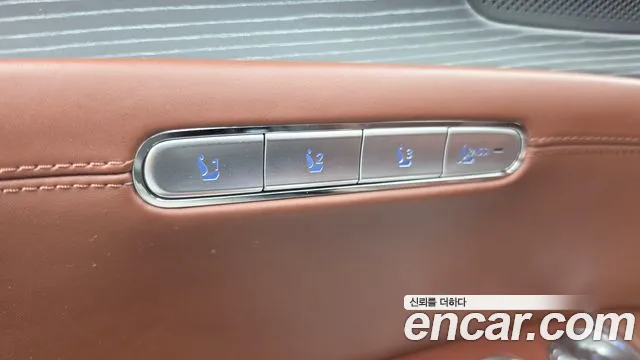 Genesis G90 Бензин 3.5 турбо AWD — Фото автомобиля 29