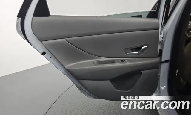 Hyundai Avante CN7 — Фото автомобиля 14