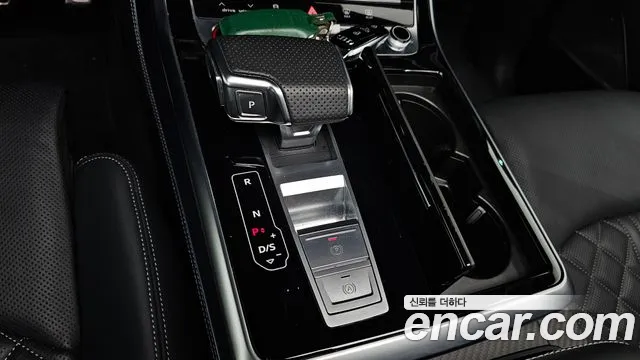Audi SQ7 4M — Фото автомобиля 9