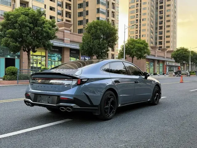 Hyundai Sonata — Фото автомобиля 9