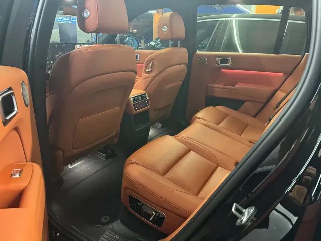 Li Auto L7 — Фото автомобиля 4
