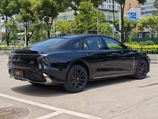 Hongqi H6 — Фото автомобиля 13