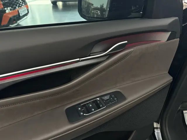 Ford Edge — Фото автомобиля 7