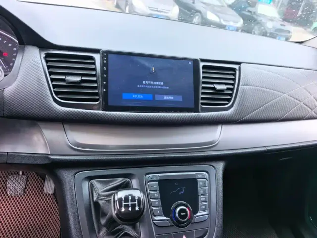 Maxus G10 — Фото автомобиля 12
