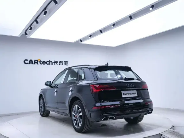 Audi Q5L — Фото автомобиля 17