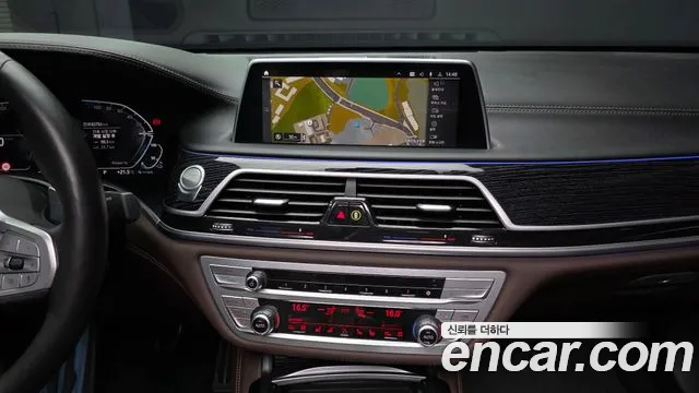 BMW 7 Series — Фото автомобиля 20