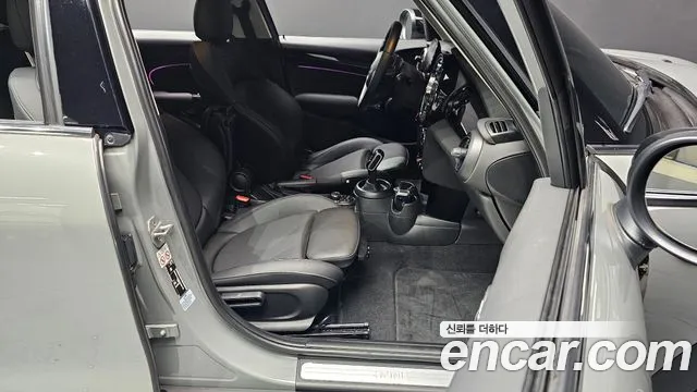 Mini Cooper Cooper 5 дверей Classic Plus — Фото автомобиля 10