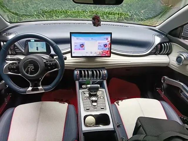 BYD Yuan PLUS — Фото автомобиля 9