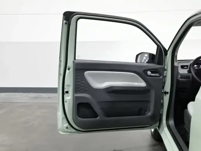 Wuling Hongguang Mini EV — Фото автомобиля 8
