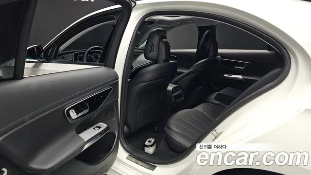Mercedes-Benz E-Class — Фото автомобиля 10