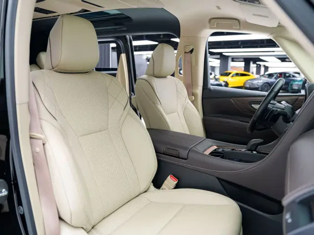 Toyota Alphard — Фото автомобиля 14