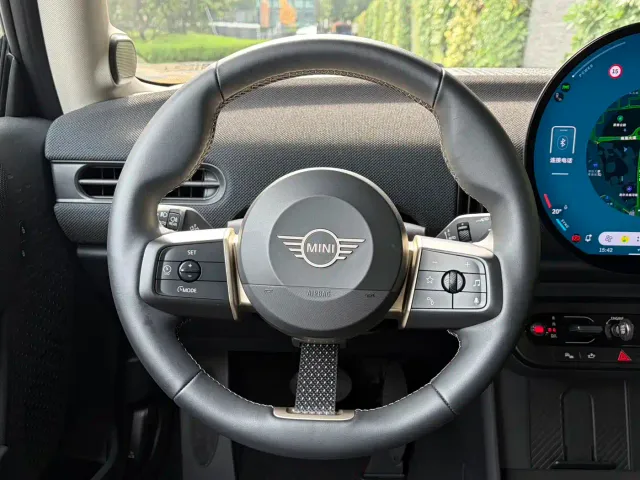 MINI Hatch — Фото автомобиля 18