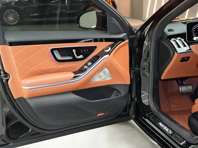 Mercedes-Benz Maybach S-Class — Фото автомобиля 16