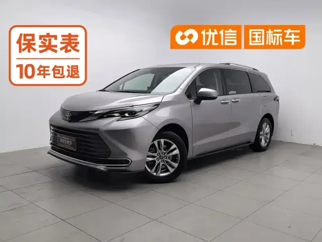 Фотография автомобиля — Toyota Sienna