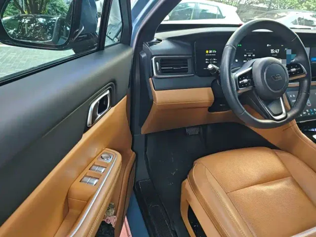 Li Auto ONE — Фото автомобиля 13