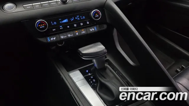 Hyundai AVANTE Avante (CN7) — Фото автомобиля 9