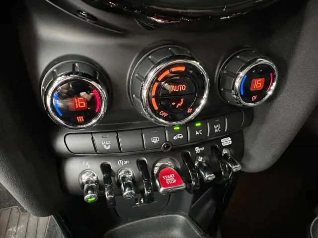 MINI Hatch — Фото автомобиля 13