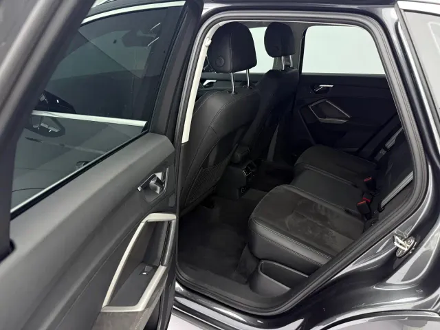 Audi Q3 — Фото автомобиля 15