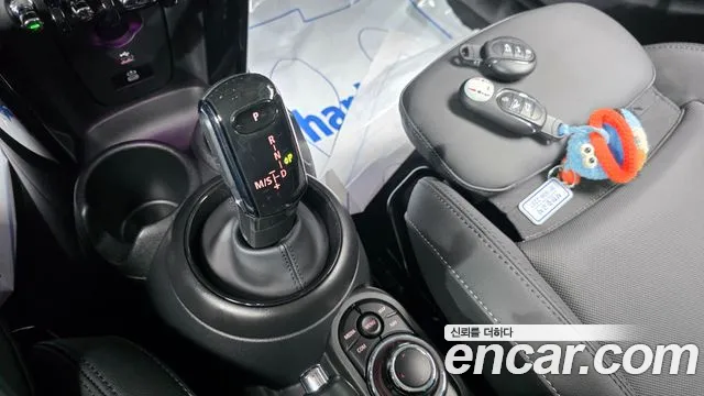 MINI Cooper — Фото автомобиля 12