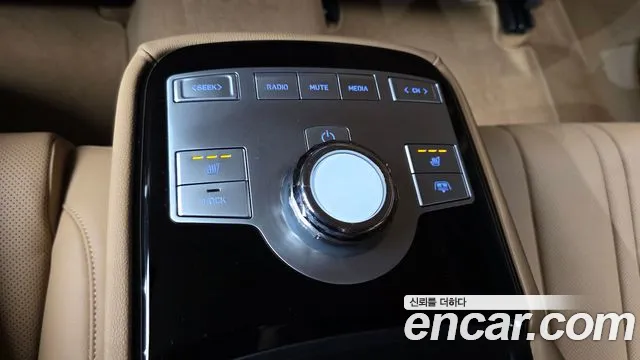 Genesis G80 Бензин 2.5 турбо 2WD — Фото автомобиля 16