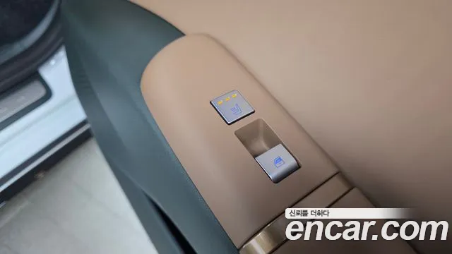 Hyundai Grandeur GN7 — Фото автомобиля 27
