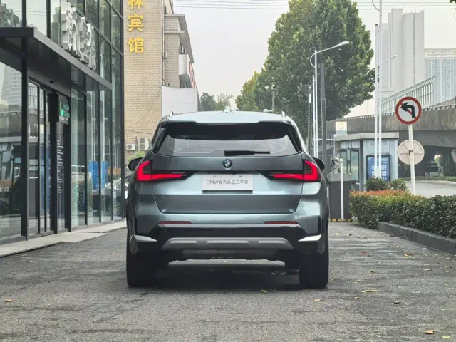 BMW X1 — Фото автомобиля 4