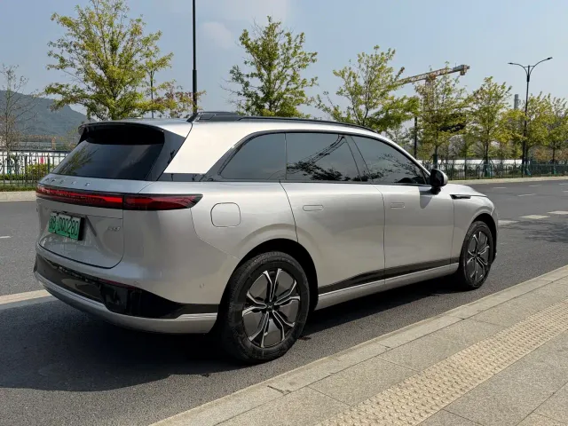 Xpeng G9 — Фото автомобиля 5