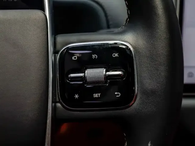 Li Auto Li L8 2025 Max Smart Renewal Edition — Фото автомобиля 20