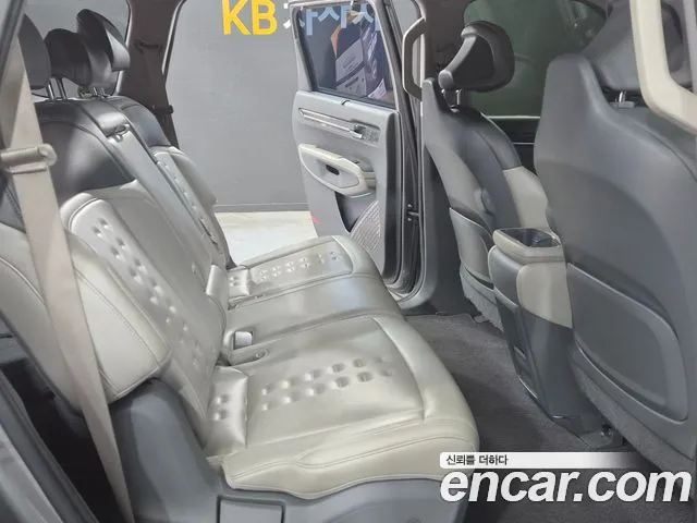 Kia EV9 — Фото автомобиля 10