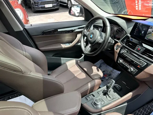 BMW BMW X1 2022 sDrive25Li Leading — Фото автомобиля 21