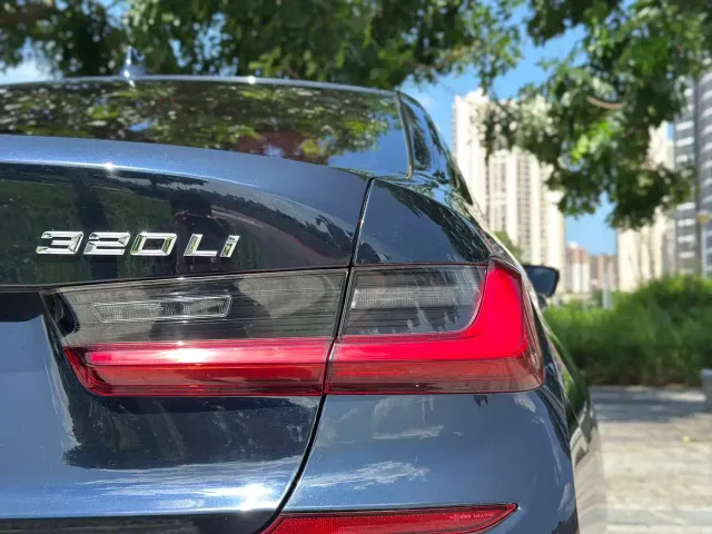 BMW 3 Series — Фото автомобиля 15