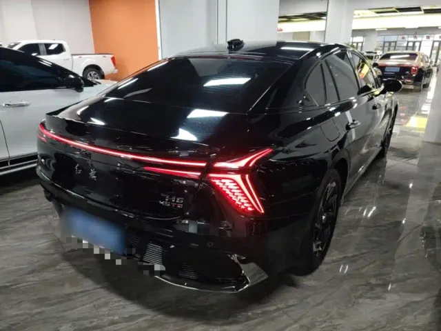 Hongqi H6 — Фото автомобиля 6
