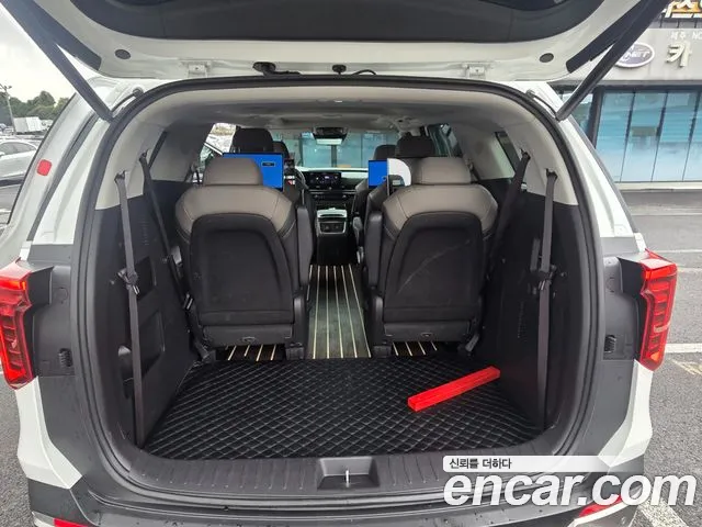 Kia Carnival 4th Gen — Фото автомобиля 16
