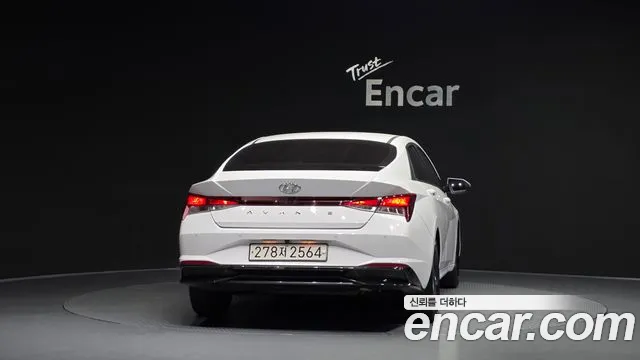 Hyundai Avante CN7 — Фото автомобиля 4
