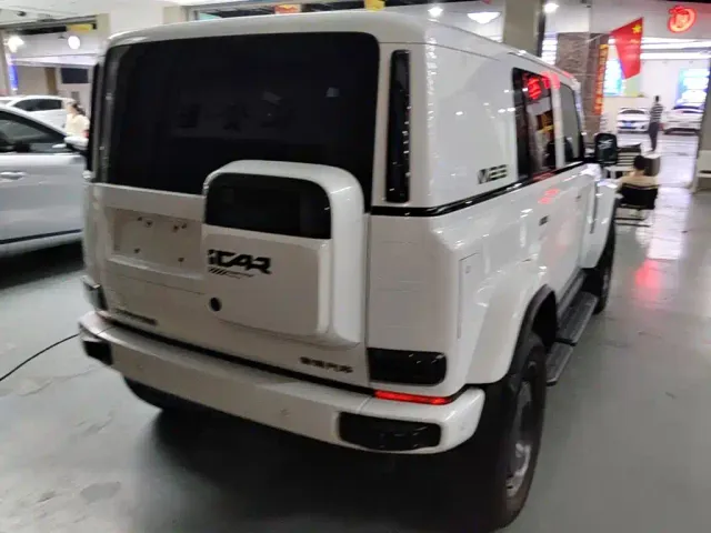 iCAR V23 — Фото автомобиля 6