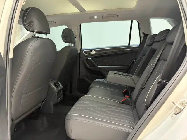 Volkswagen Tiguan L — Фото автомобиля 9