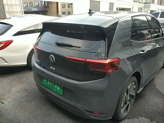 Volkswagen ID.3 — Фото автомобиля 5