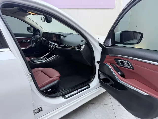 BMW 3 Series — Фото автомобиля 21