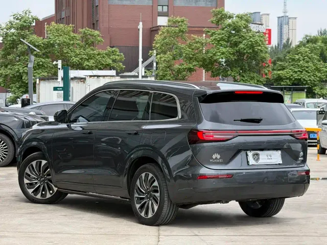 Aito M7 — Фото автомобиля 4