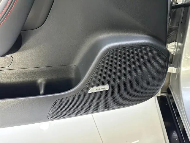 Xpeng P7 — Фото автомобиля 6