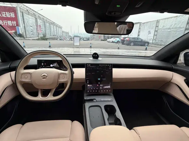 Nio ET5 Touring — Фото автомобиля 4