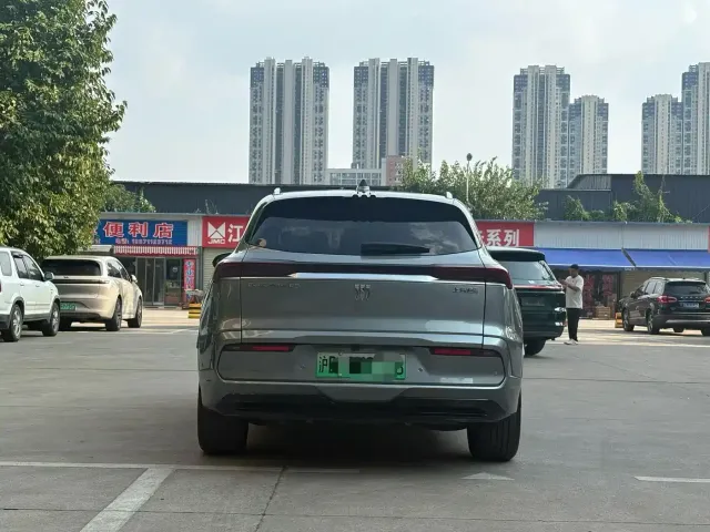 Buick E5 — Фото автомобиля 5