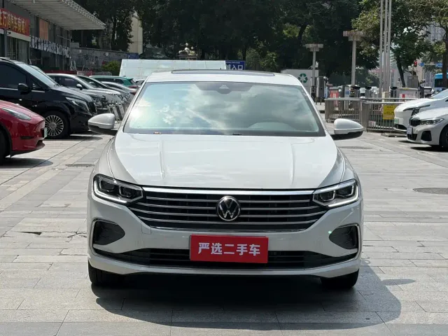 Volkswagen Lavida — Фото автомобиля 2